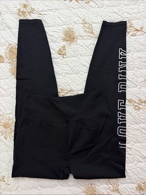 PINK Victoria's Secret Black Activewear Leggings with Logo Tag